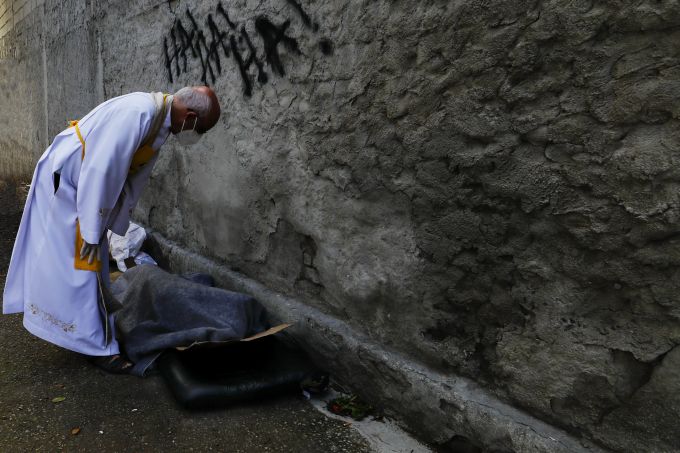 News in Photos (25 December 2021) | Photos of Top News Today - Oneindia Gallery