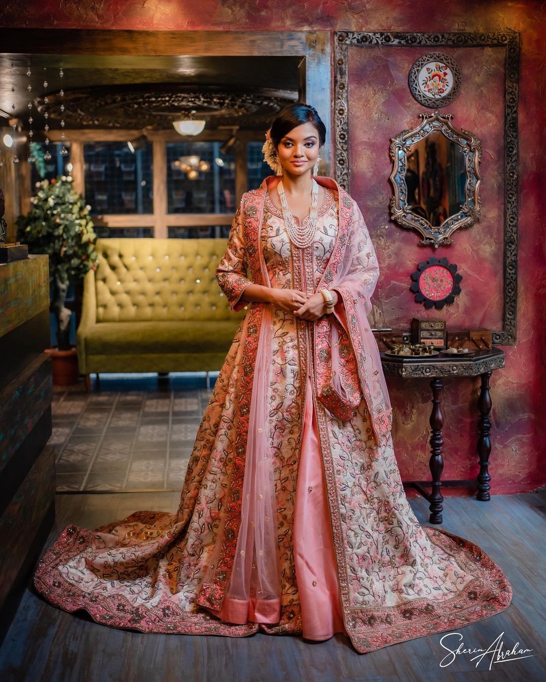 ദിലീപിന്റെ നായികയാവുന്നുണ്ടോ? ദിലീപിനൊപ്പം ബിഗ് ബോസ് താരം സൂര്യ ജെ മേനോൻ, ചിത്രങ്ങൾ