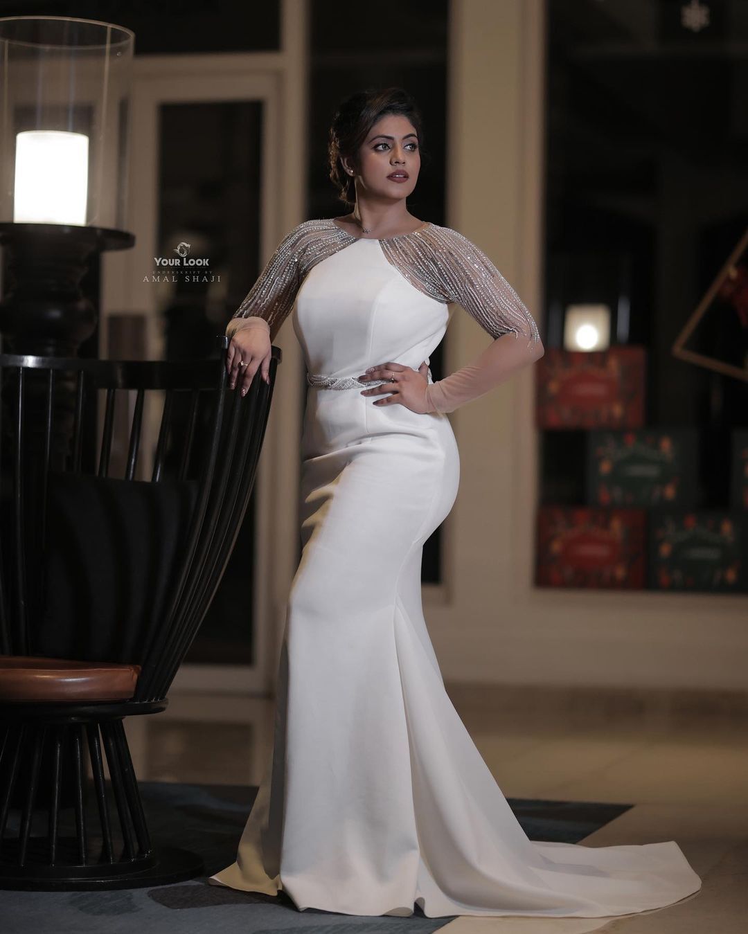 വെള്ള ഗൗണില്‍ ഗ്ലാമറസായി എത്തിയ ഇനിയ; പുത്തന്‍ ചിത്രങ്ങള്‍ ഇതാ