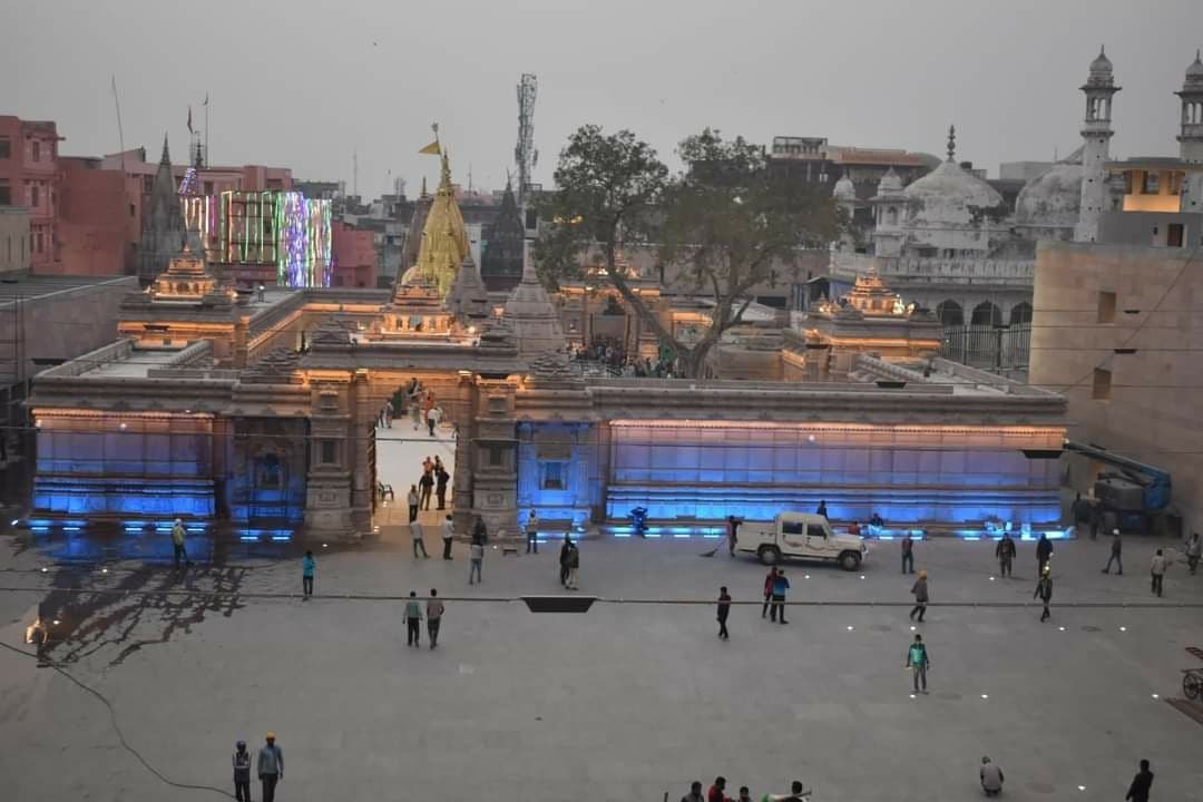 Kashi Vishwanath corridor: बाबा विश्‍वनाथ भगवान मंदिर का हुआ कायाकल्‍प, तस्‍वीरों में देखें भव्‍य और अलौकिक स्‍वरूप 