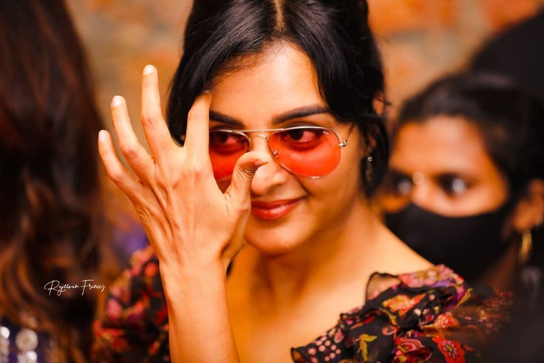 പോയതിനേക്കാൾ നല്ലതാണ് വരാനിരിക്കുന്നത്, വൈറലായി മഞ്ജു വാര്യരുടെ ഫോട്ടോയും ക്യാപ്ഷനും