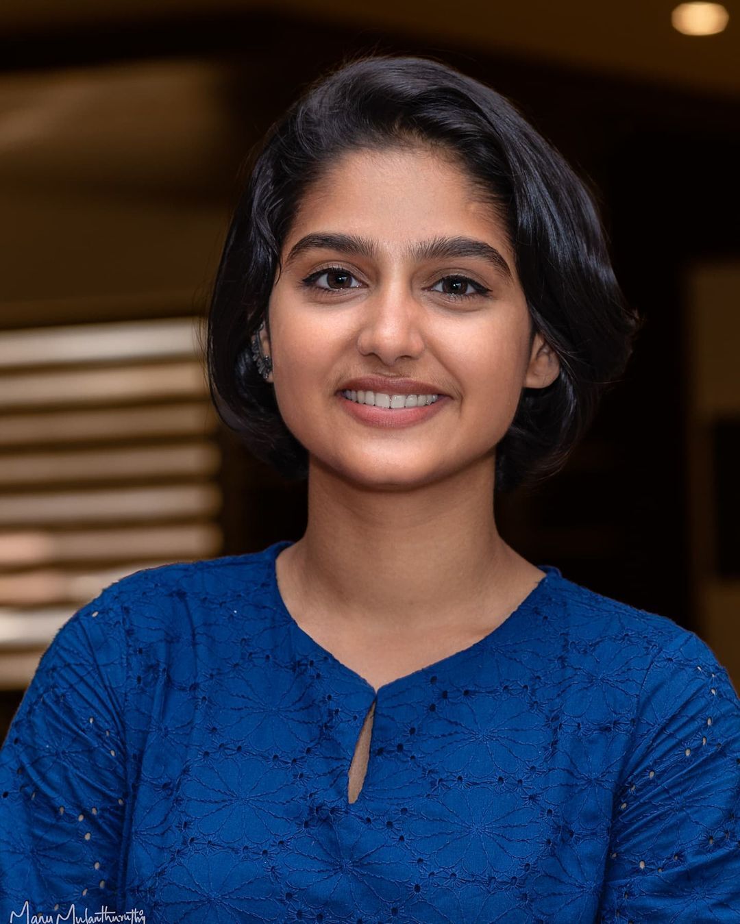 മുടി മുറിച്ച് വ്യത്യസ്ത ലുക്കില്‍ അനശ്വര; പുതിയ ലുക്കിന് പിന്നിലുള്ള രഹസ്യം എന്താണെന്ന് ആരാധകര്‍