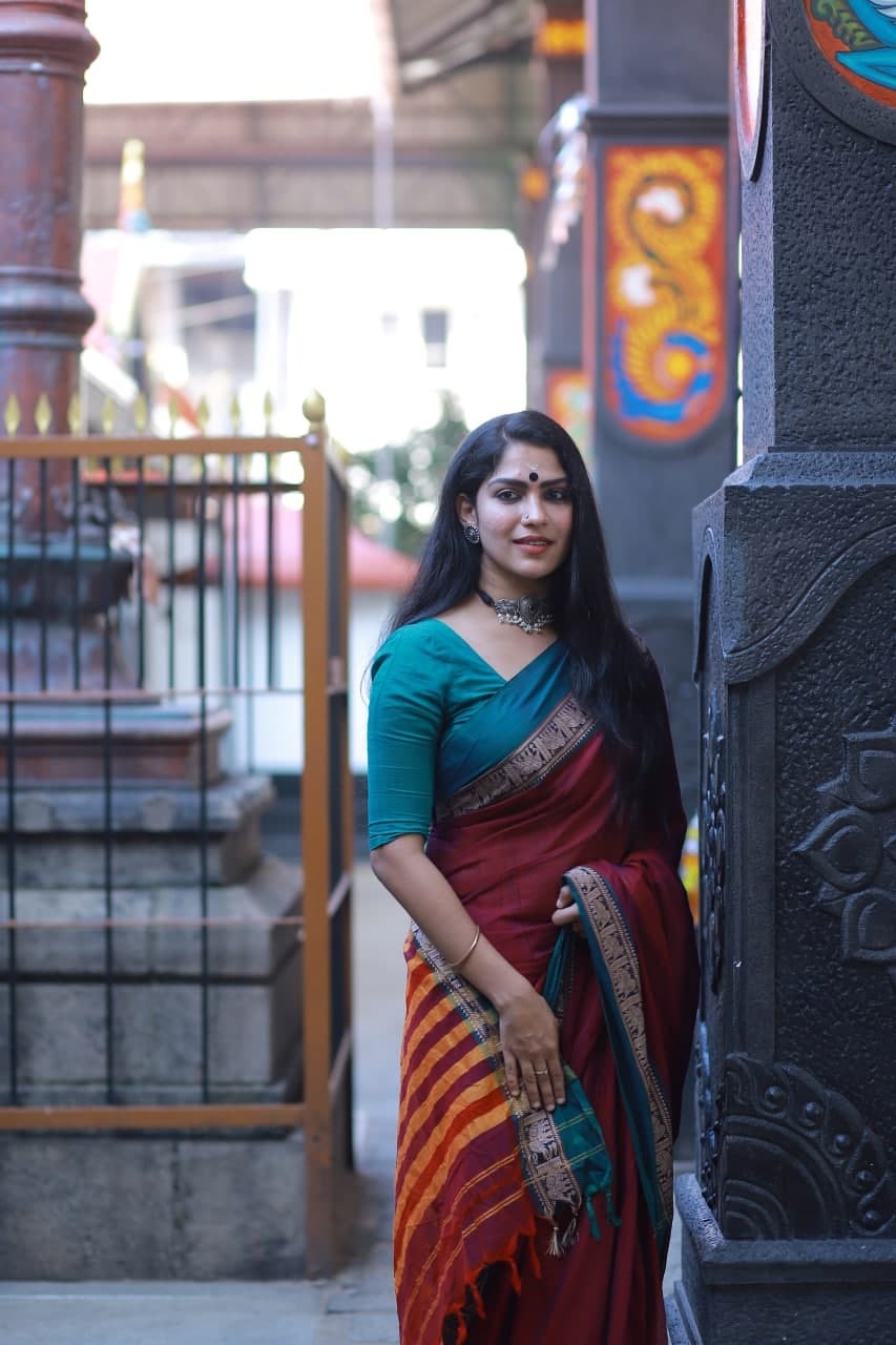 സാരിയില്‍ തിളങ്ങി സ്വാസിക; ലുക്കായിട്ടുണ്ടെന്ന് ആരാധകര്‍