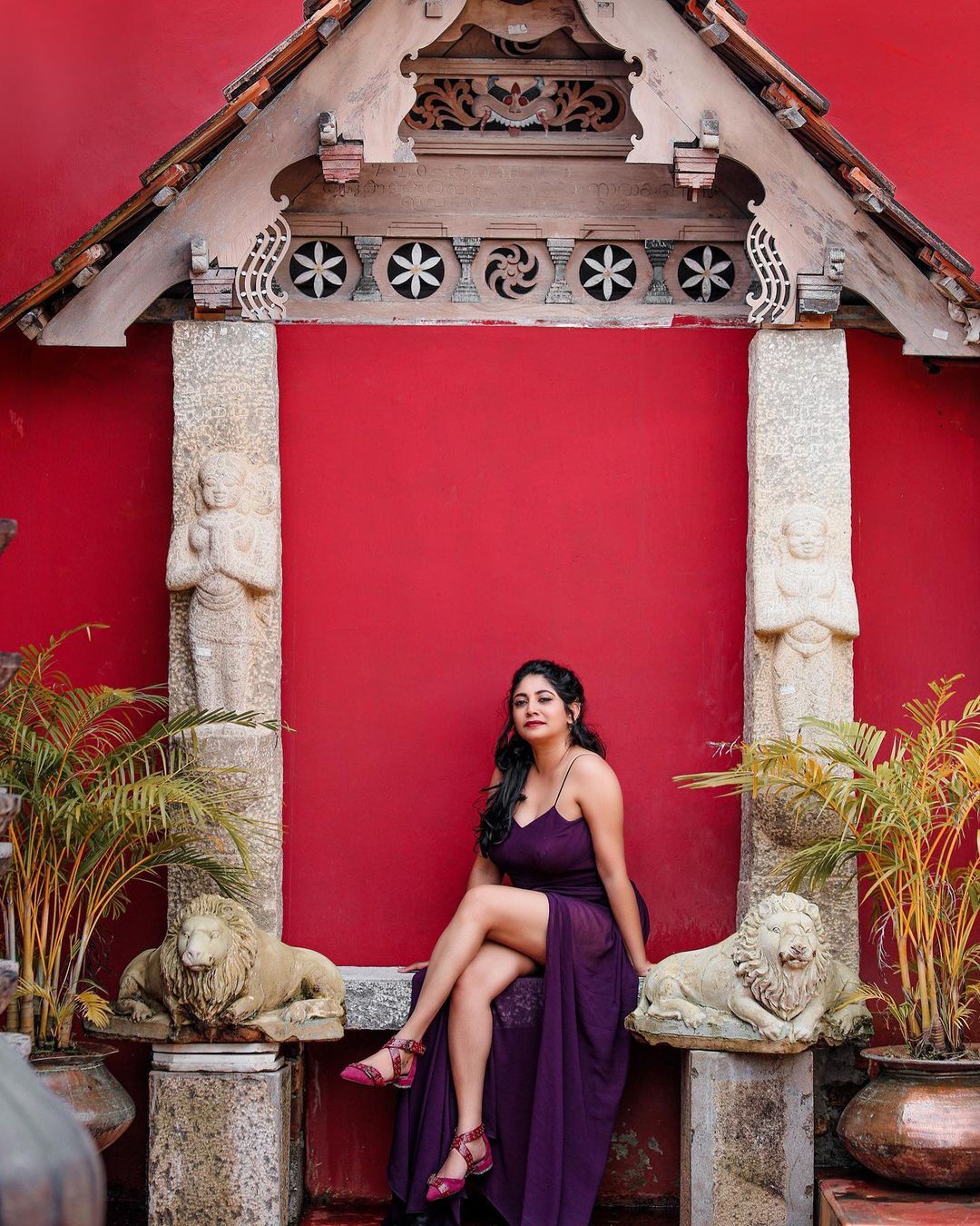 ഹോട്ട് ലുക്കില്‍ ഞെട്ടിക്കുന്ന ഫോട്ടോഷൂട്ടുമായി അഭയ ഹിരണ്‍മയി; പൊളി ഫോട്ടോഷൂട്ടെന്ന് സോഷ്യല്‍ മീഡിയ