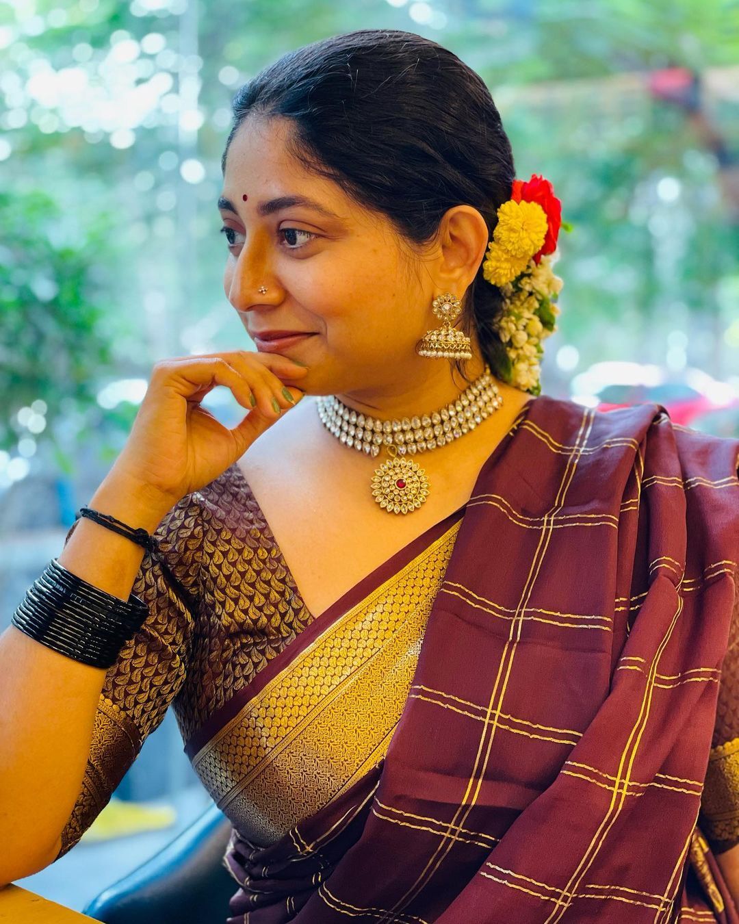 ഹോട്ട് ലുക്കില്‍ ഞെട്ടിക്കുന്ന ഫോട്ടോഷൂട്ടുമായി അഭയ ഹിരണ്‍മയി; പൊളി ഫോട്ടോഷൂട്ടെന്ന് സോഷ്യല്‍ മീഡിയ