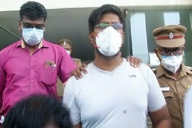 மாவுக்கட்டுக்கு ரெடி ஆகும் PUBG மதன்...! திடீரென மருத்துவமனையில் அனுமதிக்கப்பட்டுள்ளதால் பரபரப்பு!