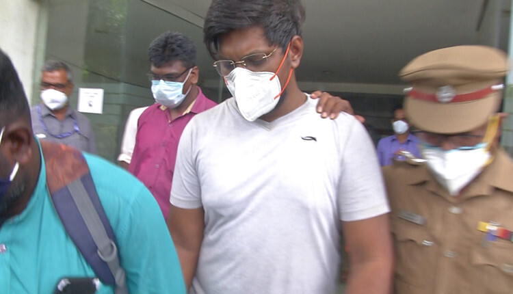 மாவுக்கட்டுக்கு ரெடி ஆகும் PUBG மதன்...! திடீரென மருத்துவமனையில் அனுமதிக்கப்பட்டுள்ளதால் பரபரப்பு!