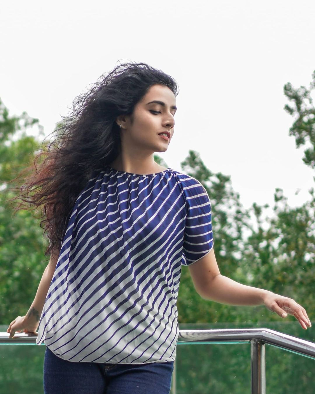 അടിപൊളി ലുക്കില്‍ തിളങ്ങി ആന്‍ ശീതള്‍; പുതിയ ചിത്രങ്ങള്‍ സോഷ്യല്‍ മീഡിയയില്‍ വൈറല്‍