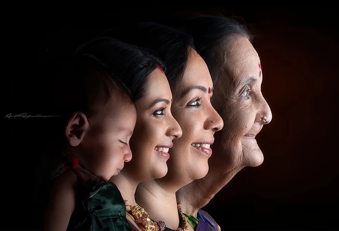 ഒറ്റ ഫ്രയിമില്‍ നാല് തലമുറ; ഒരുമിച്ച് കണ്ടതില്‍ വലിയ സ്‌ന്തോഷമുണ്ടെന്ന് ആരാധകര്‍, വൈറല്‍ ചിത്രങ്ങള്‍