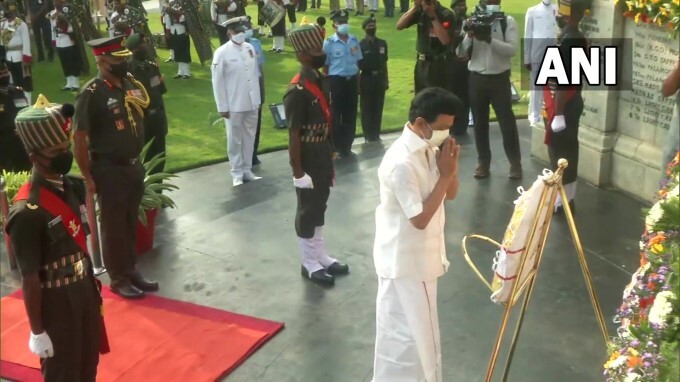 TN CM MK Stalin pays tribute At War Memorial on the occasion of Vijay ...