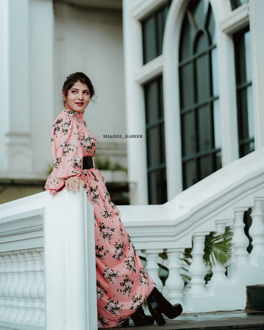 പിങ്ക് ഗേളായി ഉപ്പും മുളകും സുന്ദരി... ചിത്രങ്ങൾ കാണാം