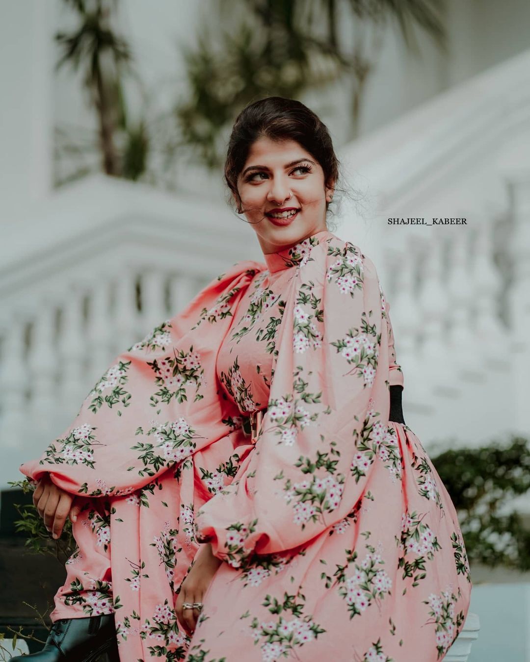 നുണക്കുഴിയില്‍ വിരല്‍ വെച്ച് അശ്വതി, കാണാന്‍ തന്നെ എന്തൊരഴക്, വൈറലായി ചിത്രങ്ങള്‍