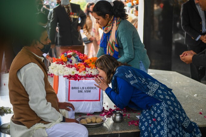 Leaders And Family Memebers Pays tribute to Brigadier LS Lidder