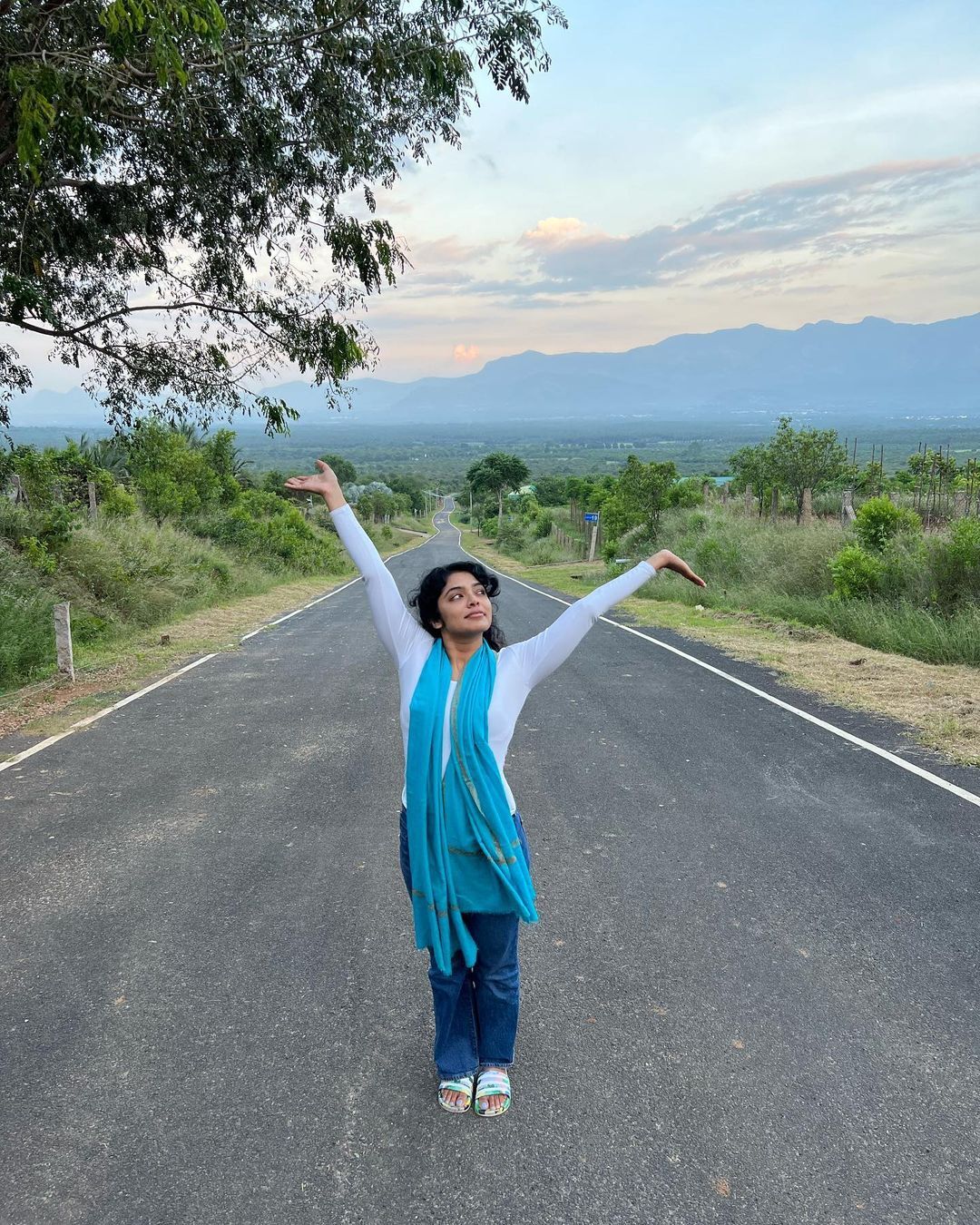 ഈ മാലയെങ്ങനെ പൊളിയല്ലേ: പുത്തന്‍ ലുക്കില്‍ റിമ കല്ലിങ്കല്‍