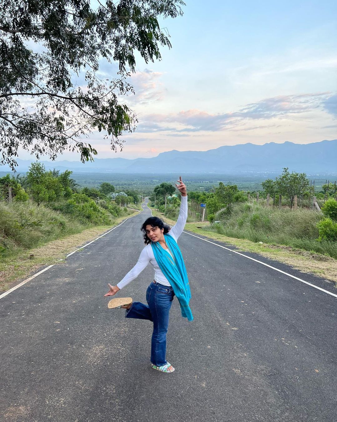 ഈ മാലയെങ്ങനെ പൊളിയല്ലേ: പുത്തന്‍ ലുക്കില്‍ റിമ കല്ലിങ്കല്‍