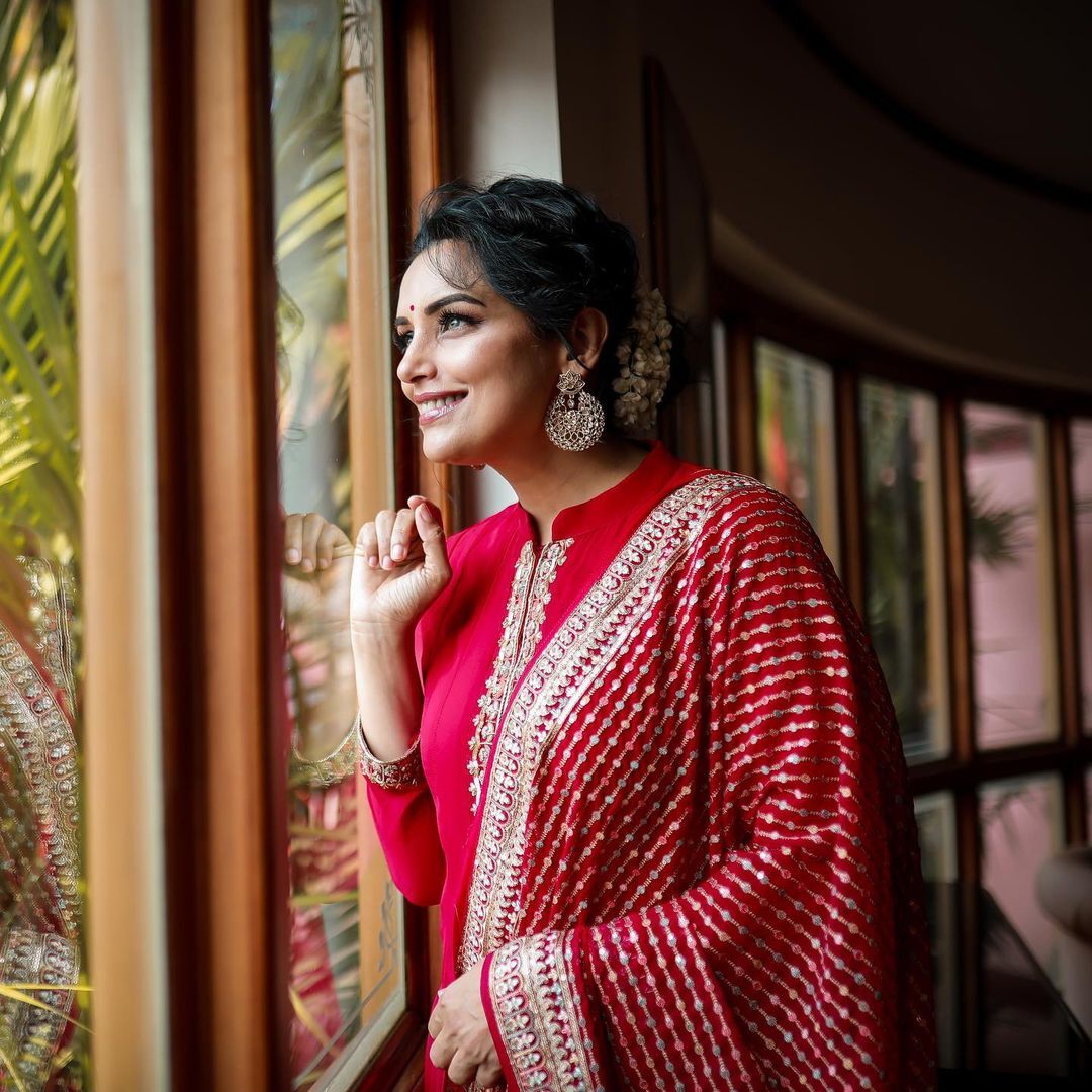 നിനക്ക് നേരുന്നു എല്ലാ സന്തോഷങ്ങളും: മെഹർ റഹ്മാനൊപ്പുള്ള ചിത്രം പങ്കുവെച്ച് നടി ശ്വേതാമേനോന്‍