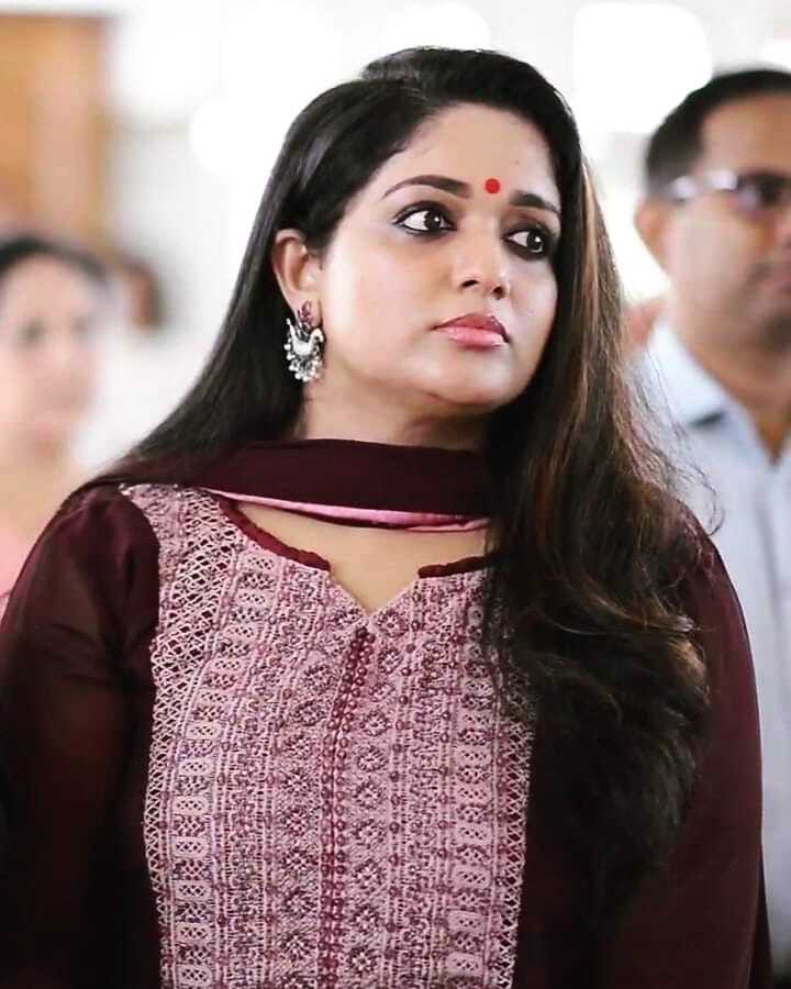 കാവ്യയേക്കാള്‍ വളർന്നോ മീനാക്ഷി: വൈറലായി പുതിയ ചിത്രം, കൂടെ  കുഞ്ഞ് മഹാലക്ഷ്മിയും