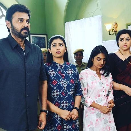 പുതുവര്‍ഷത്തില്‍ നടി മീനയെ തേടി വന്ന അതിഥി ചില്ലറക്കാരനല്ല; പറപ്പിക്കുമെന്ന് തുറന്ന് പറഞ്ഞ് നടി