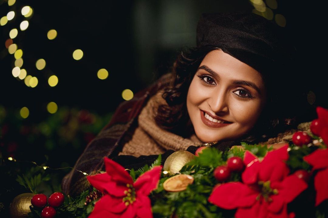 വെറൈറ്റി ലുക്കില്‍ രമ്യ നമ്പീശന്‍: ചിത്രങ്ങള്‍ ഏറ്റെടുത്ത് ആരാധകർ