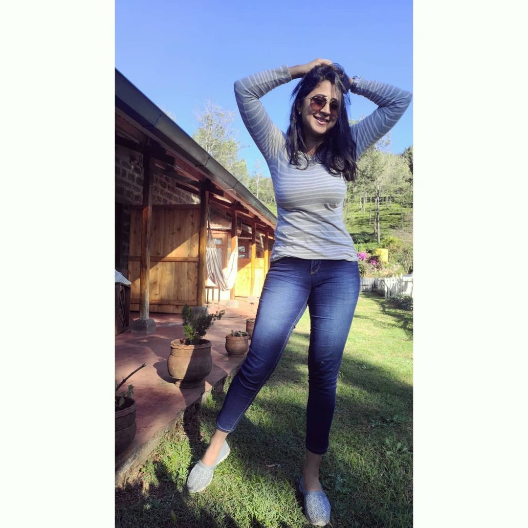 ബ്രോ ഡാഡി ലുക്കില്‍ നടി കനിഹ: ചിത്രം ഏറ്റെടുത്ത് ആരാധകർ