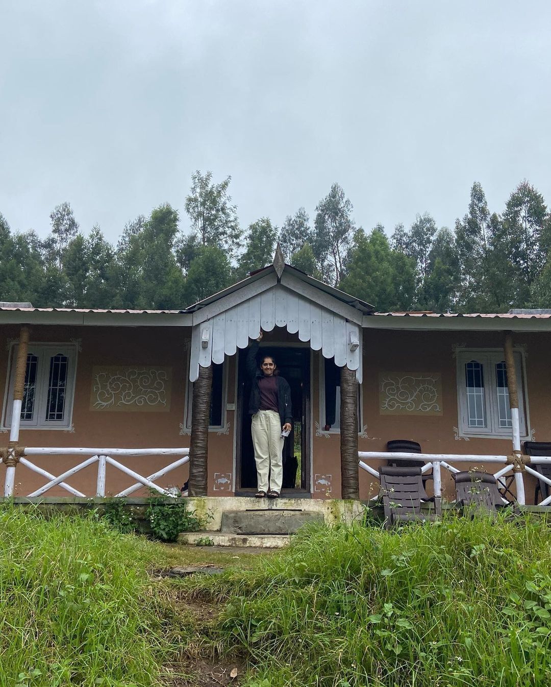 ആ കിരീടം ശാശ്വതമാണ്: സനൂഷയുടെ പുത്തന്‍ ചിത്രങ്ങള്‍ ഏറ്റെടുത്ത് ആരാധകർ