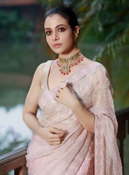 হটলুকে কোয়েল মল্লিক, পুরনো আবরণ ছেড়ে অভিনেত্রীর নতুন অবতারে কুপোকাৎ নেট দুনিয়া