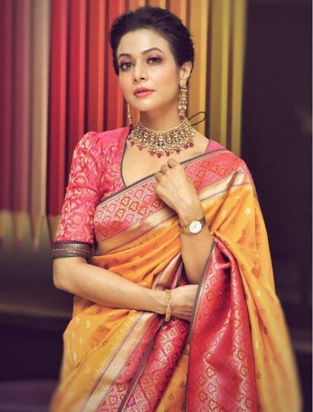 হটলুকে কোয়েল মল্লিক, পুরনো আবরণ ছেড়ে অভিনেত্রীর নতুন অবতারে কুপোকাৎ নেট দুনিয়া