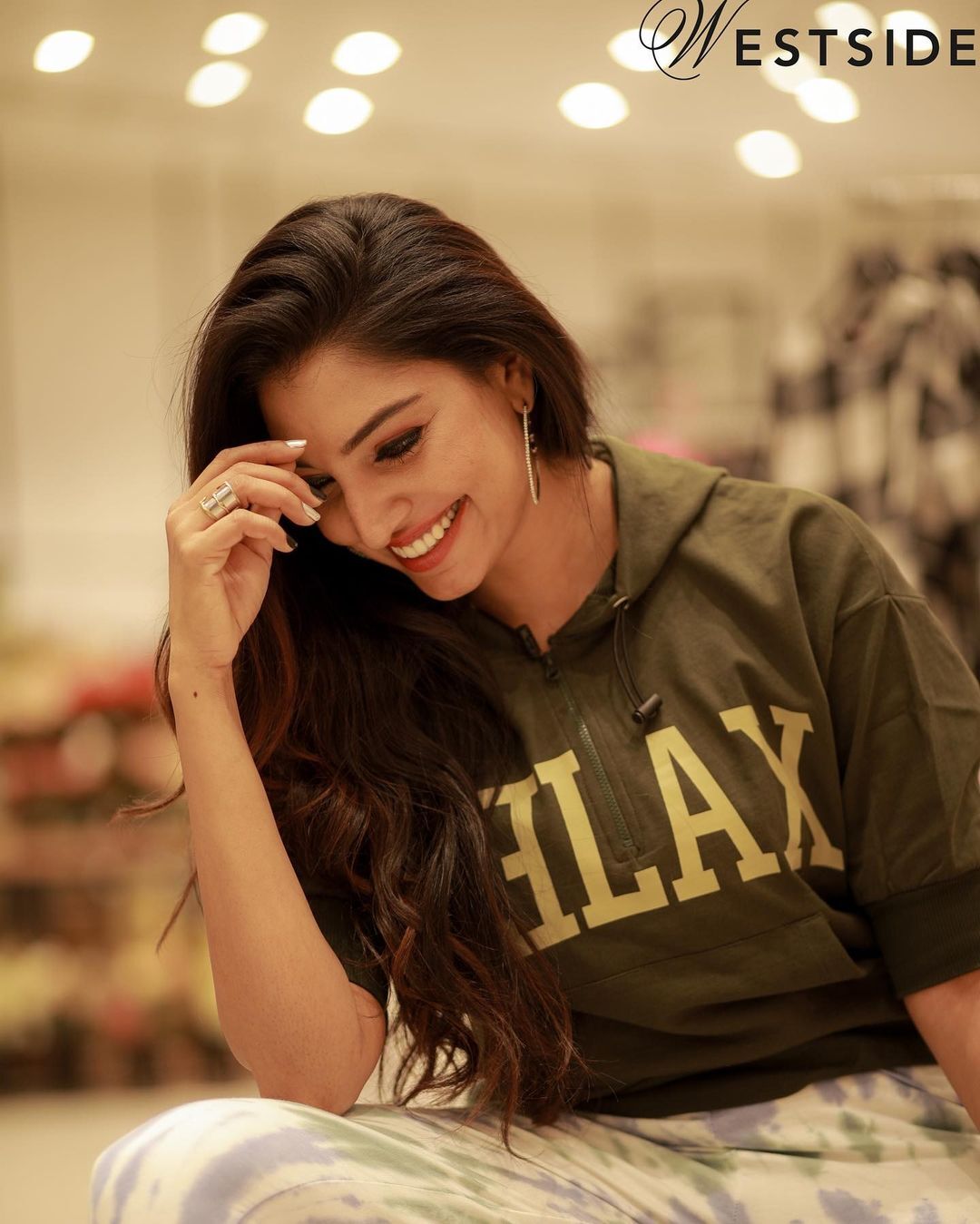 ഇതെന്താണ് റിതൂ ഷോപ്പിങ് കോംപ്ലക്സില്‍ റാംപ് വാക്കോ: റിതുമന്ത്രിയുടെ പുതിയ ചിത്രങ്ങള്‍ വൈറല്‍