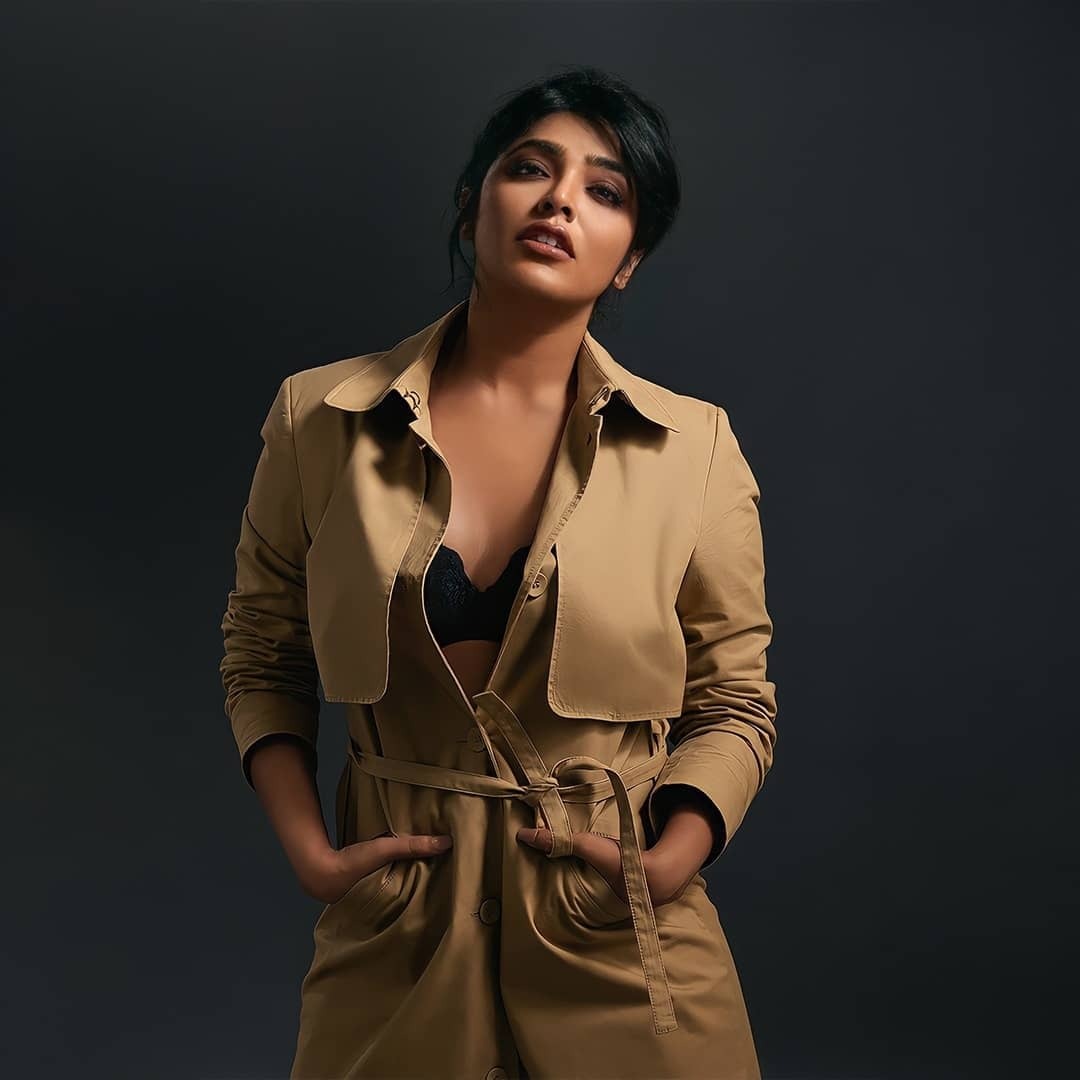  'സാഹചര്യങ്ങൾ കഠിനമാകുമ്പോൾ തല ഉയർത്തിപിടിച്ച് തന്നെ നിൽക്കണം'..ചർച്ചയായി റിമ കല്ലിങ്കലിൻറെ ഫോട്ടോകൾ