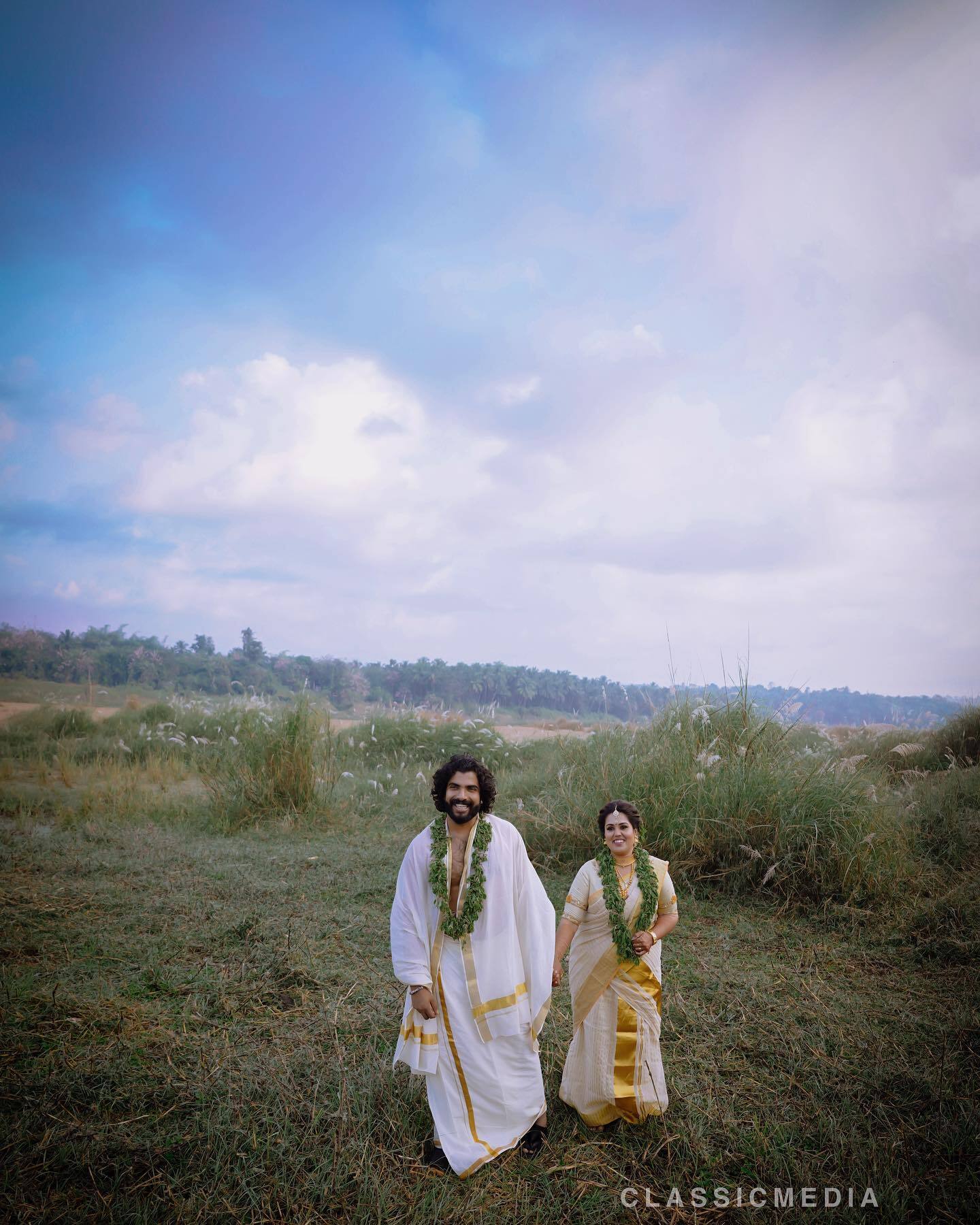 നടന്‍ അനൂപ് കൃഷ്ണന്‍ വിവാഹിതനായി; താലികെട്ട് ഗുരുവായൂരില്‍... ചിത്രങ്ങള്‍ കാണാം