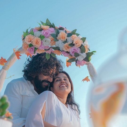 നടന്‍ അനൂപ് കൃഷ്ണന്‍ വിവാഹിതനായി; താലികെട്ട് ഗുരുവായൂരില്‍... ചിത്രങ്ങള്‍ കാണാം