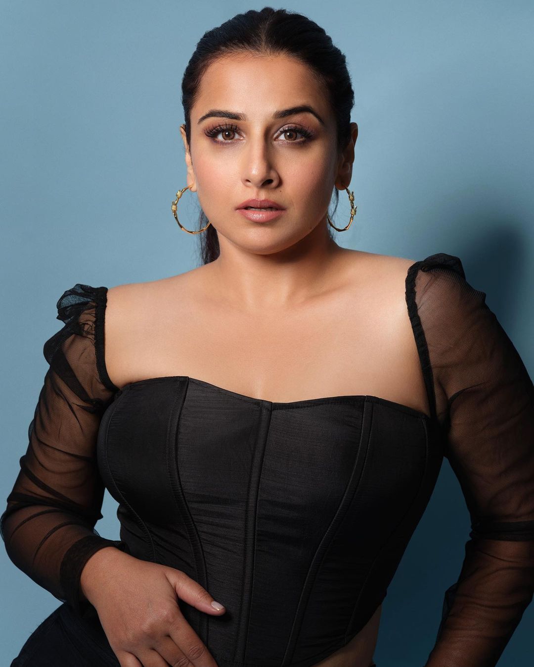 സാരിയിൽ മാത്രമല്ല ഏത് വേഷത്തിലും വിദ്യാ ബാലൻ സ്റ്റൈൽ തന്നെയാണ്, ചിത്രങ്ങൾ കാണാം