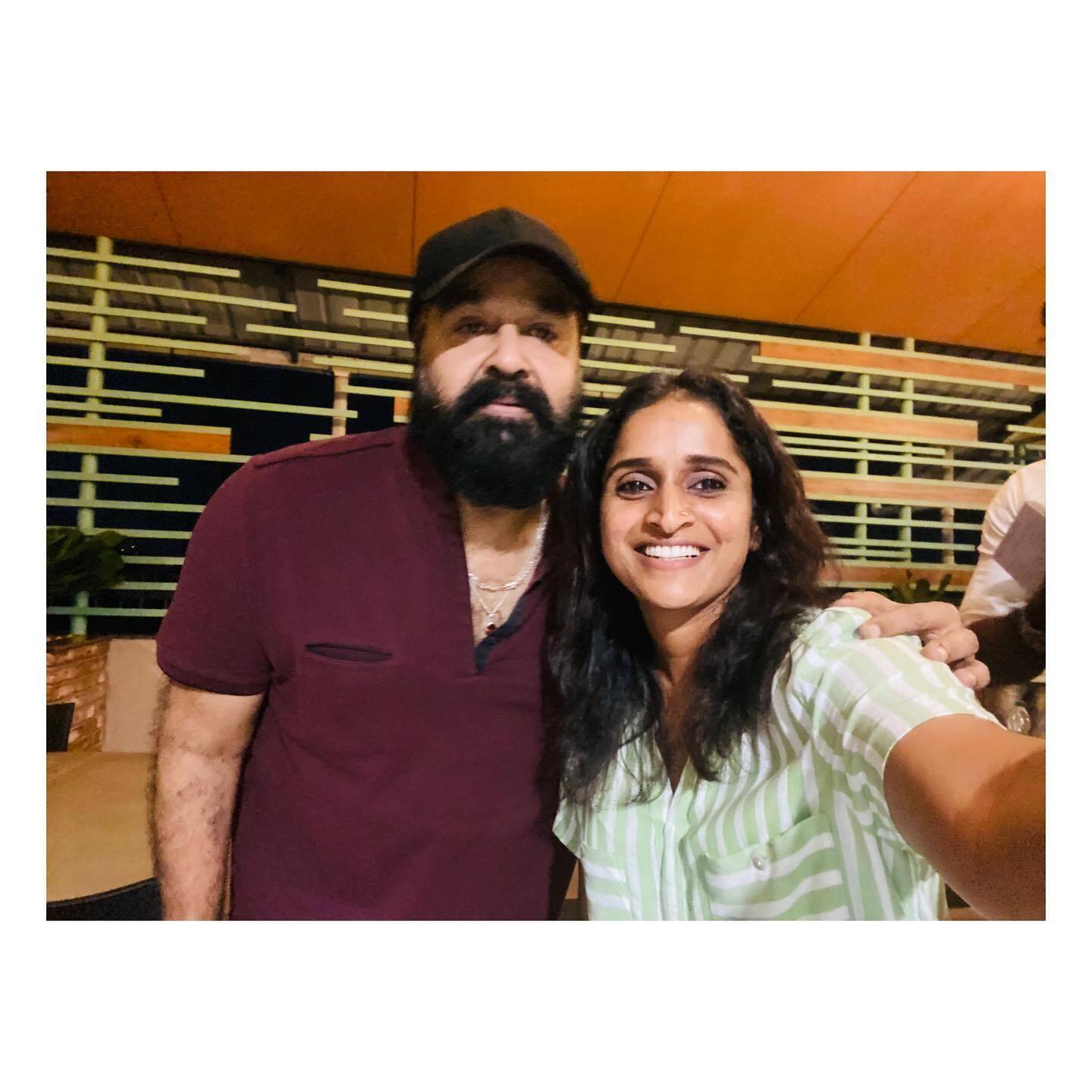 വിവാദം കത്തുമ്പോൾ യോഗം കൂടി 'അമ്മ', കൂൾ ലുക്കിൽ മോഹൻലാൽ, ചിത്രങ്ങൾ