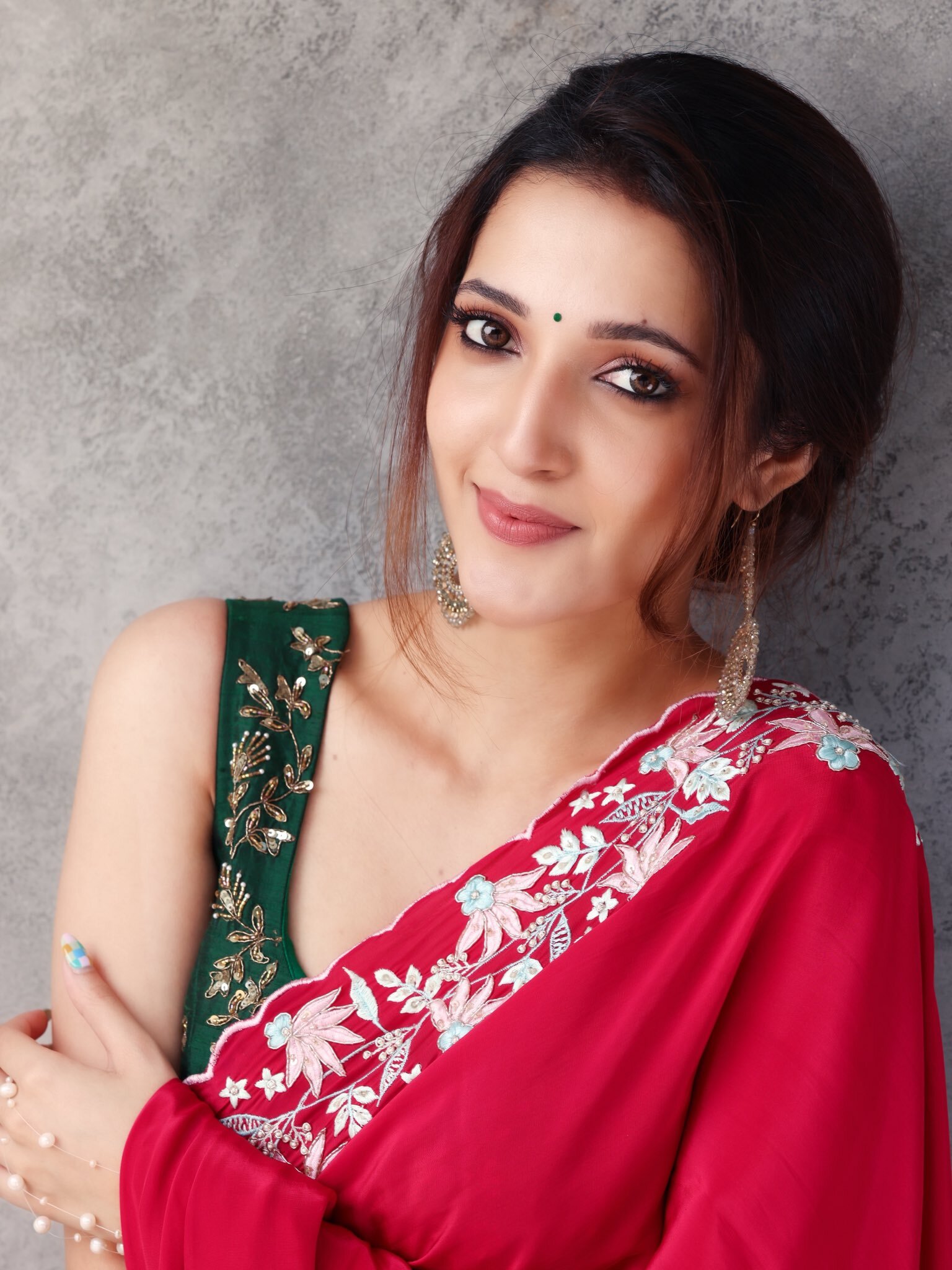 సందీప్ కిషన్ గల్లీరౌడీ హీరోయిన్.. ఎక్స్‌పోజింగ్‌లో నో కాంప్రమైజింగ్ (ఫొటోలు)
