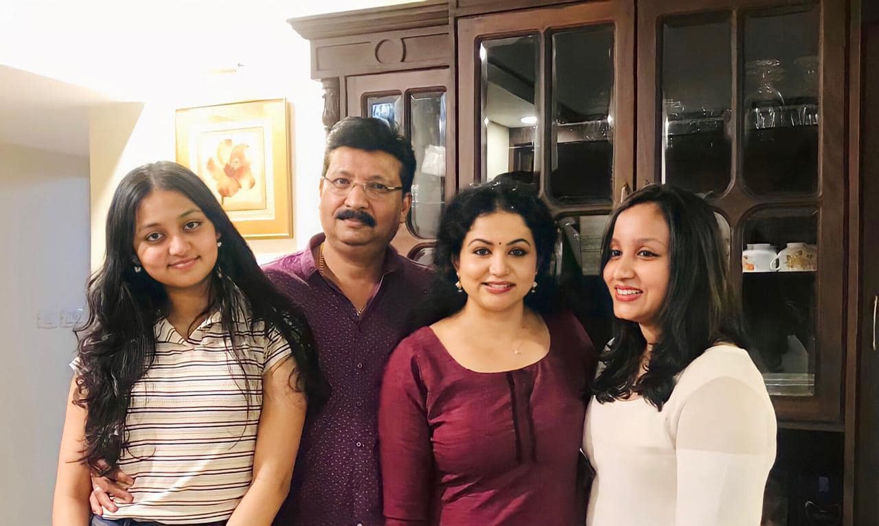 നടി ശീലു എബ്രഹാമിന്റെ വിവാഹം കഴിഞ്ഞിട്ട് 17 വര്‍ഷം; ആഘോഷമാക്കി താരം... ചിത്രങ്ങള്‍