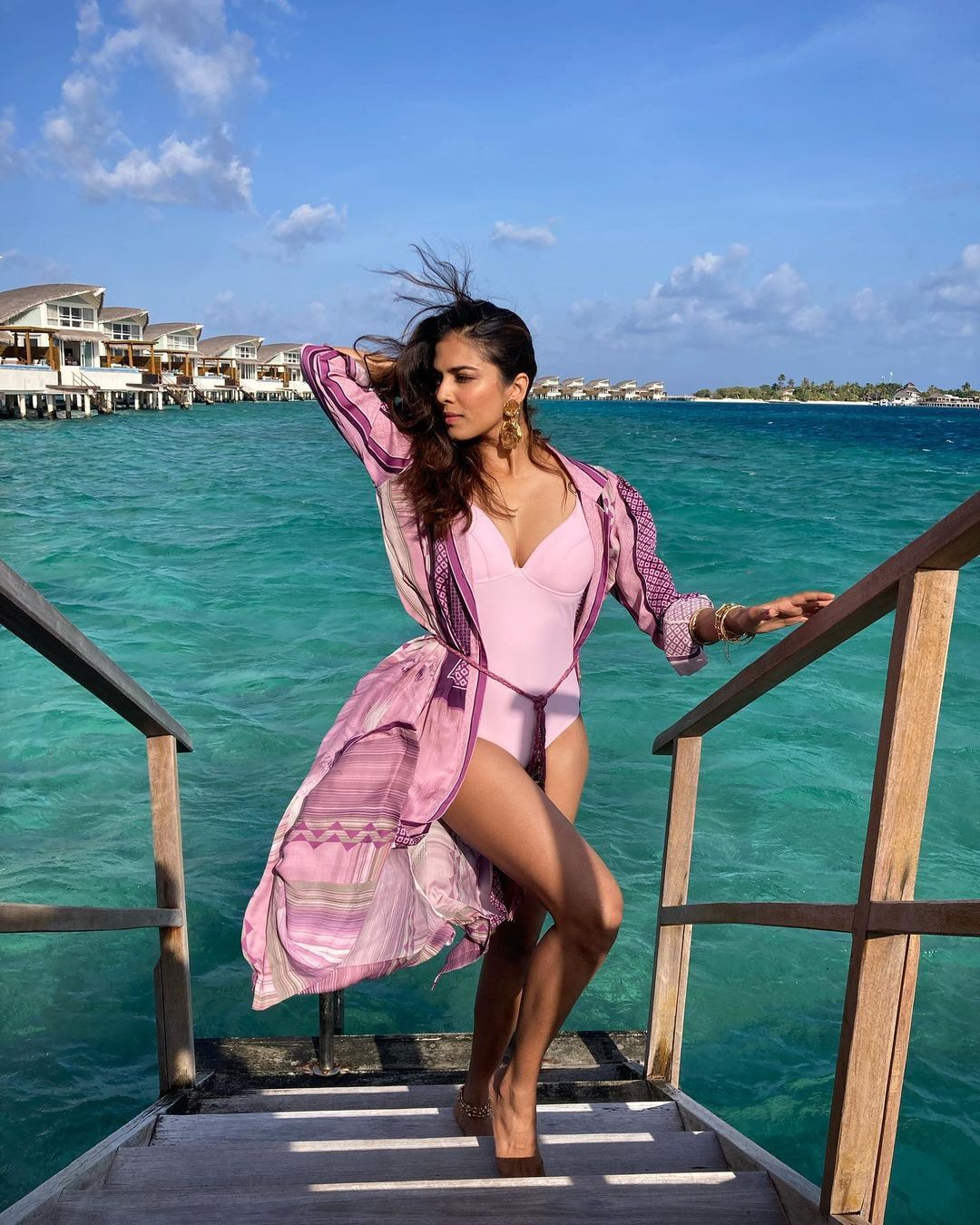 'ടൂ ഹോട്ട്'..മാലി ദ്വീപിൽ അവധി ആഘോഷിച്ച് മാളവിക മോഹനൻ..ഫോട്ടോകൾ വൻ വൈറൽ