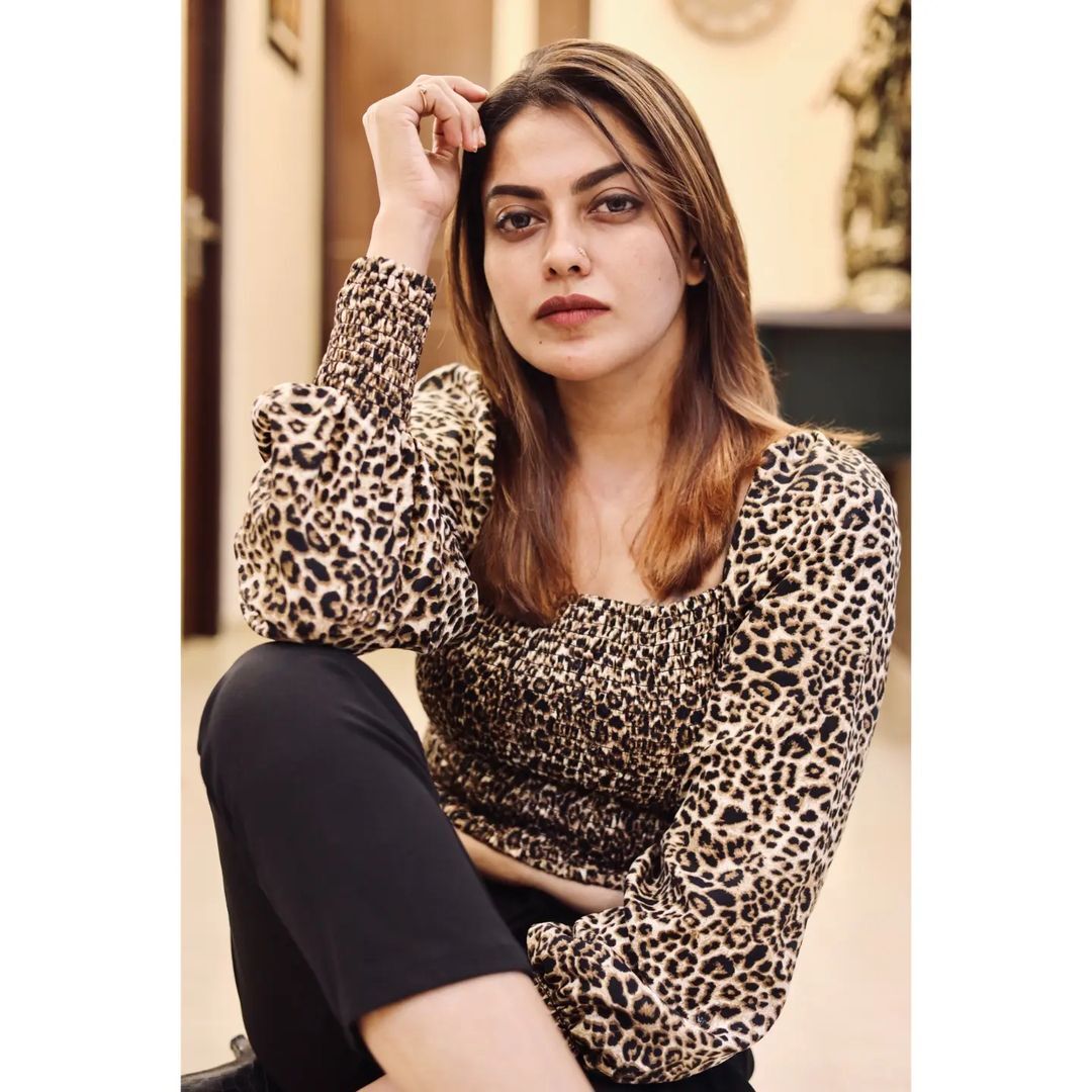  ബോൾഡ് ലുക്കിൽ അനുശ്രീ..  പൂച്ചയായിരിക്കും ഉദ്ദേശിച്ചെയെന്ന് കമന്റ്..വൈറലായി ഫോട്ടോസ്