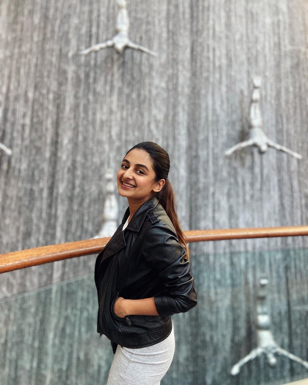 ഇതാണ് എന്റെ ഫേവറൈറ്റ് സിറ്റി: വൈറലായി എസ്തർ അനിലിന്റെ പുതിയ ചിത്രങ്ങള്‍ 