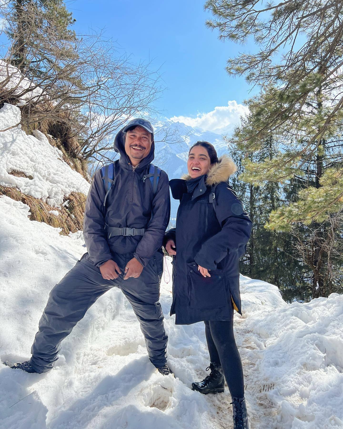 മഞ്ഞുമല കയറി ആകാശത്തിന് തൊട്ടടുത്ത്; കിടിലന്‍ ഫോട്ടോകളുമായി സാനിയ ഇയപ്പന്‍