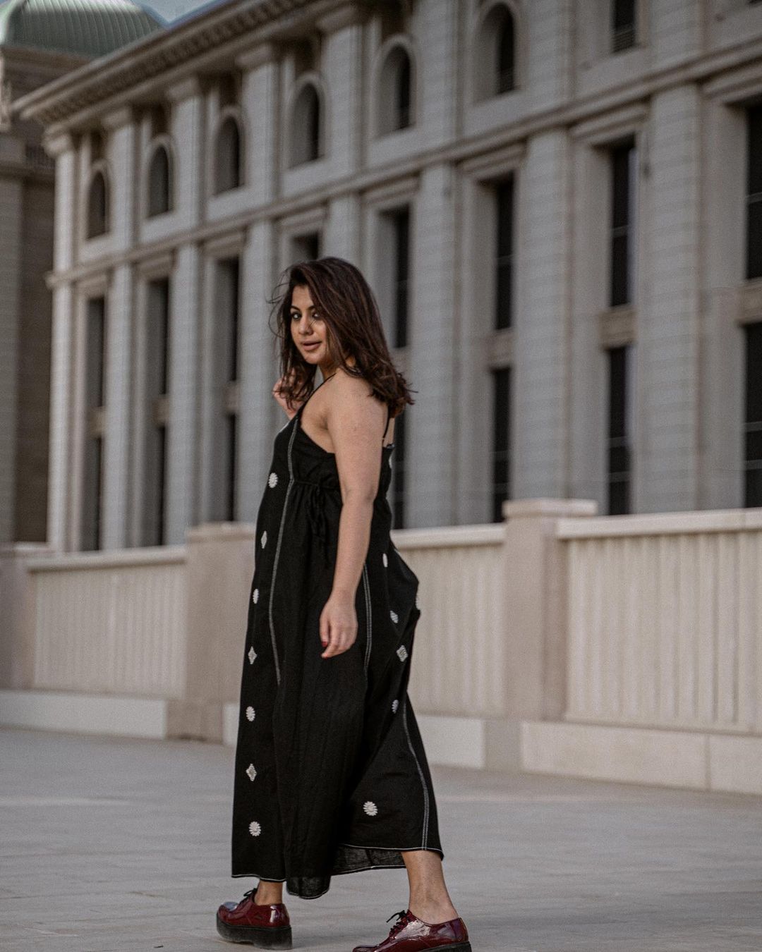  'ചൂമ്മാ തീ...' മീരാ നന്ദന്റെ ഹോട്ട് ലുക്ക്..വൈറലായി പുതിയ ഫോട്ടോസ്