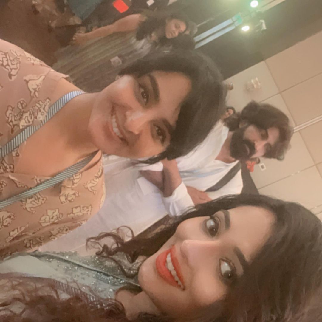 ഇത് തനിനാടന്‍ ലുക്ക്: പിറന്നാള്‍ ദിനത്തില്‍ അമ്പലത്തില്‍ പോയി വരുന്ന രമ്യ പണിക്കർ, വൈറല്‍ ചിത്രങ്ങള്‍ 