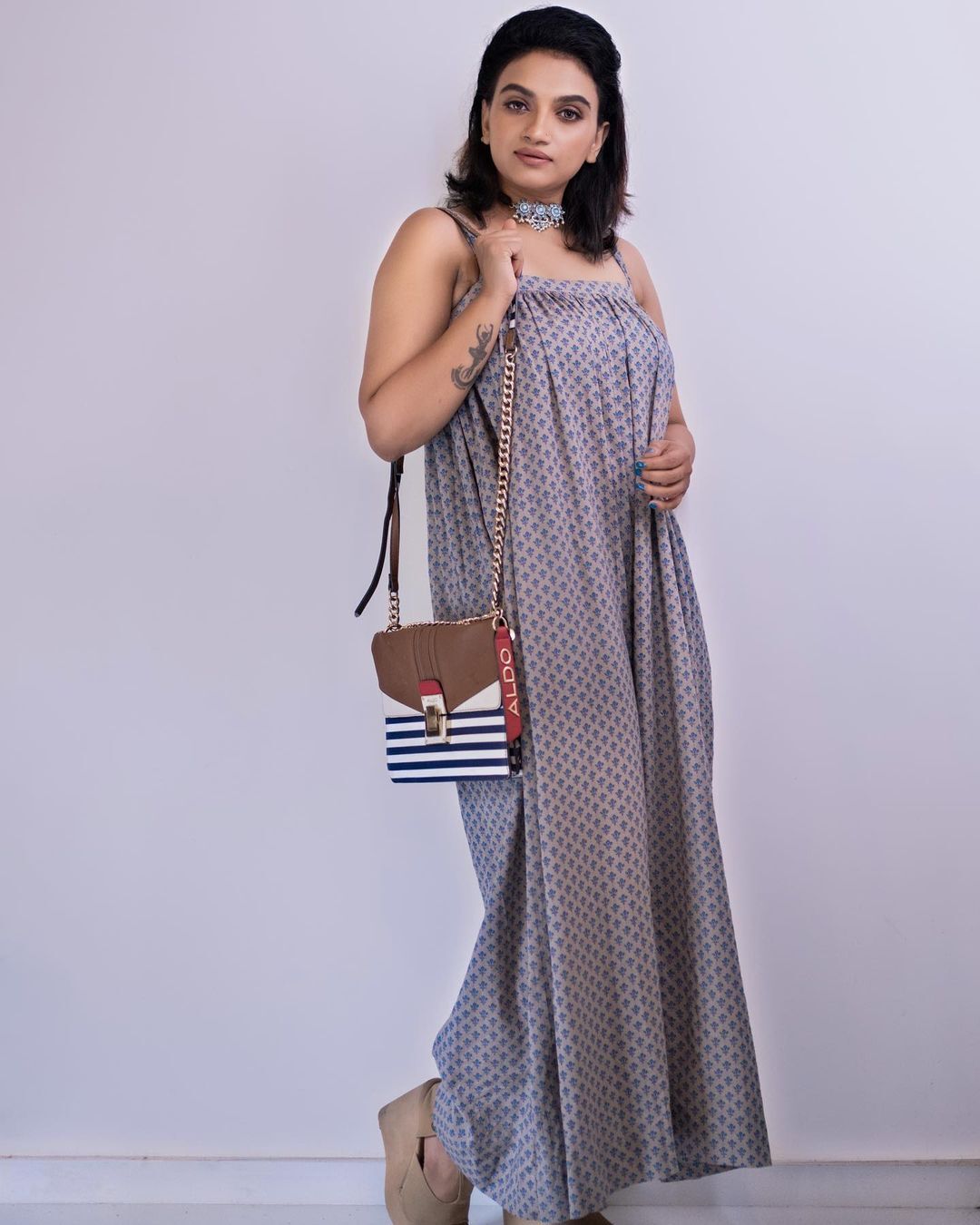 ഇത് കൃഷ്ണ പ്രഭ തന്നെയാണോ? കിടിലൻ ബീച്ച് ലുക്കിൽ നടി, ചിത്രങ്ങൾ