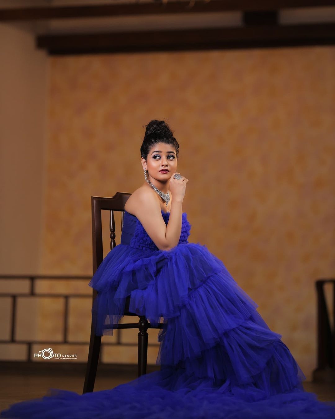 'ജസ്റ്റ് വാവ്'..ബ്ലൂ ഗൗണിൽ ഹോട്ട് ലുക്കിൽ നടി സാനിയ ബാബു; ഏറ്റെടുത്ത് ആരാധകർ
