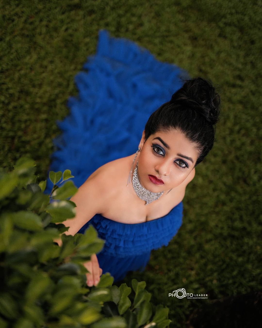 'ജസ്റ്റ് വാവ്'..ബ്ലൂ ഗൗണിൽ ഹോട്ട് ലുക്കിൽ നടി സാനിയ ബാബു; ഏറ്റെടുത്ത് ആരാധകർ