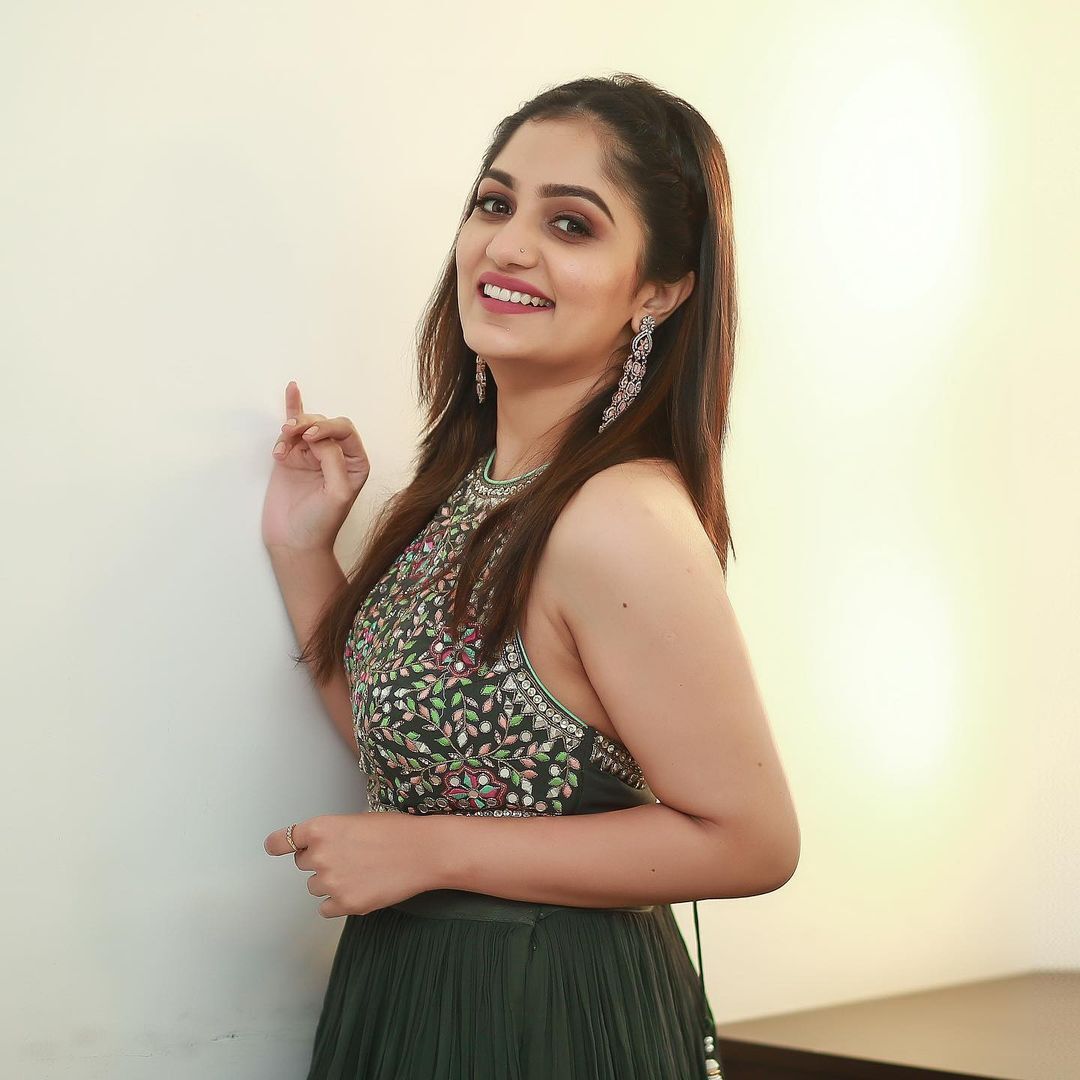 ഗ്ലാമറസില്‍ തിളങ്ങി ആര്യ; ഫോട്ടോഷൂട്ട് പൊളിച്ചെന്ന് ആരാധകര്‍, വൈറല്‍ ചിത്രങ്ങള്‍