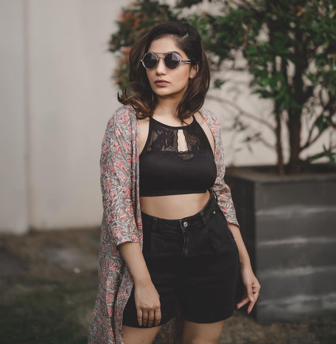 ഗ്ലാമറസില്‍ തിളങ്ങി ആര്യ; ഫോട്ടോഷൂട്ട് പൊളിച്ചെന്ന് ആരാധകര്‍, വൈറല്‍ ചിത്രങ്ങള്‍