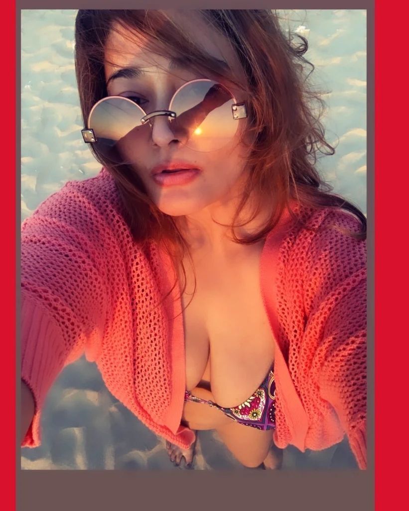 PHOTOS : எம்மாடியோ... என்ன ஒரு கவர்ச்சி...  ஏங்க வைக்கும் கிரண்... உச்சு கொட்ட வைக்கும் நச் படங்கள் இதோ!   