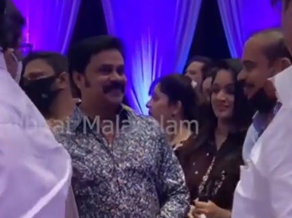 ദിലീപിന്റെ തോളിൽ കൈയ്യിട്ട് മമ്മൂട്ടി, അരികെ ചിരിയോടെ കാവ്യ, സിദ്ദിഖിന്റെ മകന്റെ വിവാഹചടങ്ങിലെ ചിത്രങ്ങൾ കാണാം