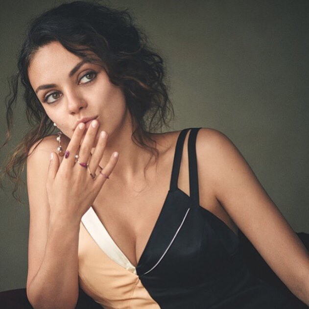 Mila Kunis की खूबसूरती के आगे तो रूसी एक्ट्रेसेस भी खा जाती हैं मात, विश्वास न हो तो देखें ये Photos