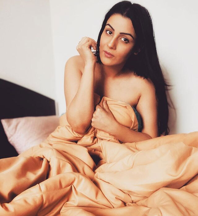 Photos: टीवी की बेहद ही बोल्ड एक्ट्रेस है ये हसीना, काफी बार करा चुकी हैं Nude फोटोशूट